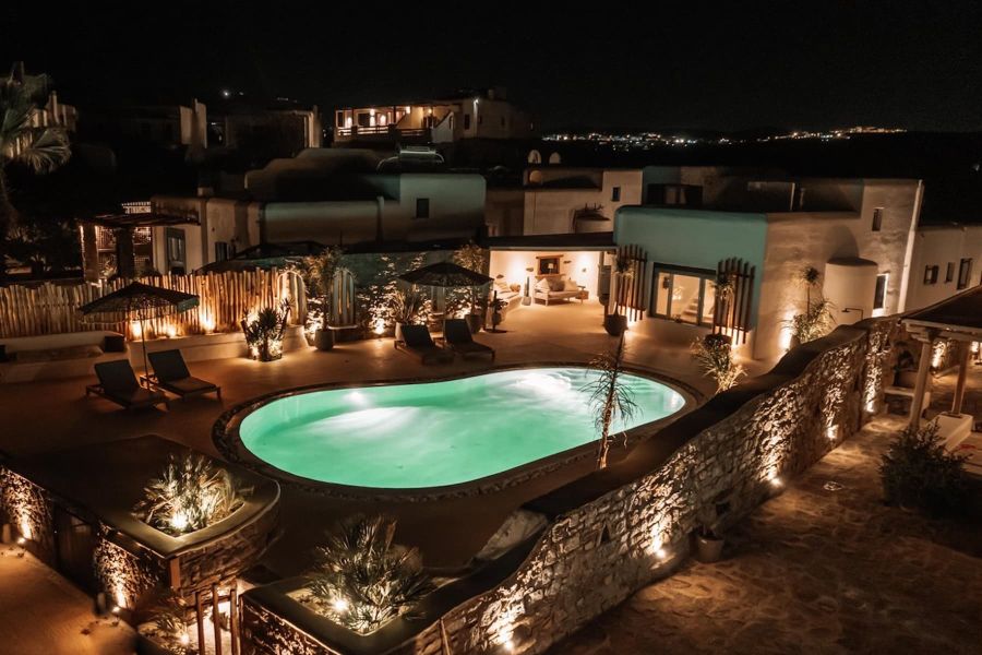 Private pool