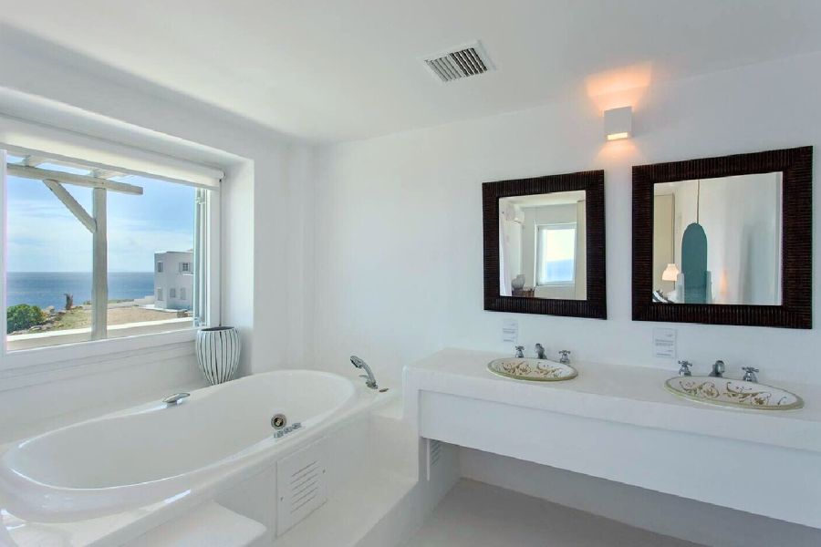 private bathroom mykonos