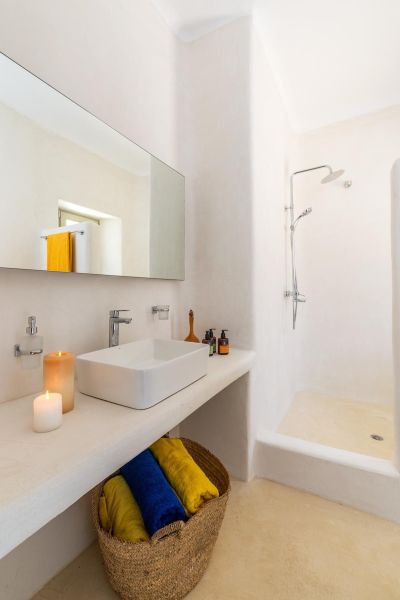 Private villa bathroom