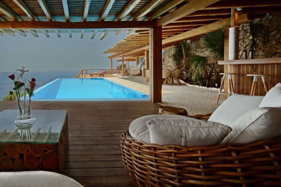 private pool area