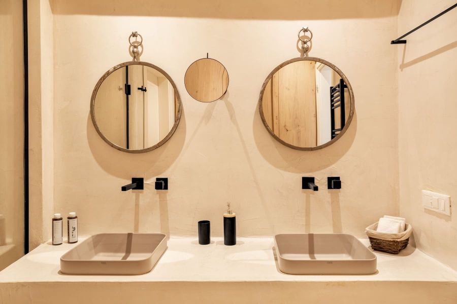 private bath area