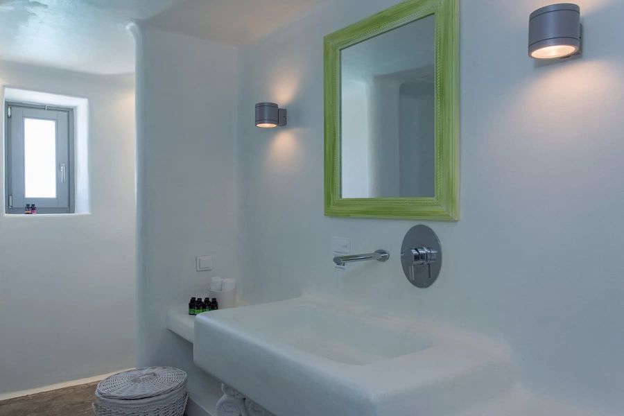 private bathroom mykonos
